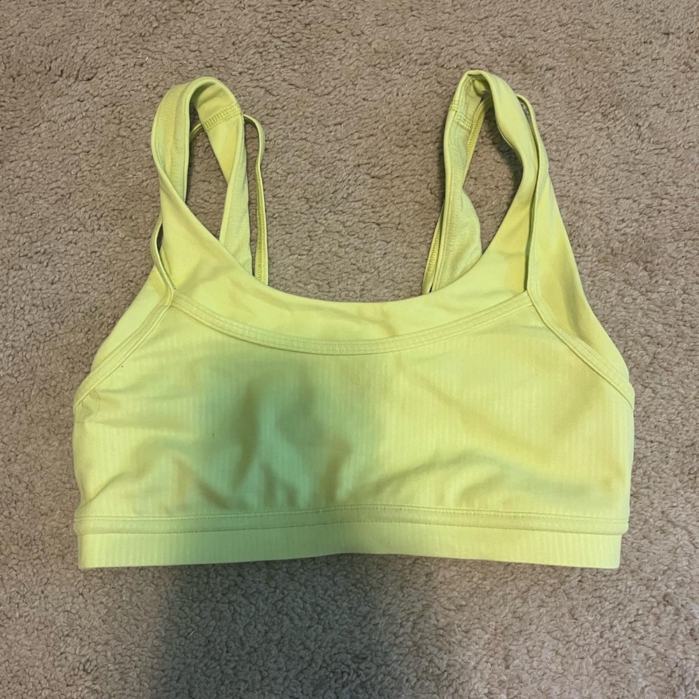 Lululemon sports bra